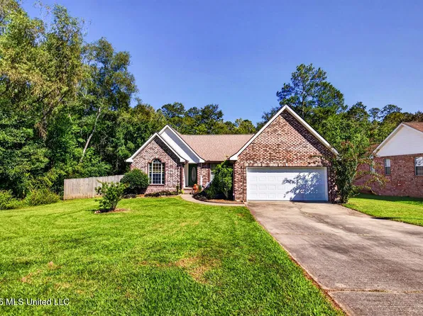14222 Oakview Cir, Vancleave, MS 39565