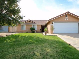 287 N Lyndsay Way, Dinuba, CA 93618
