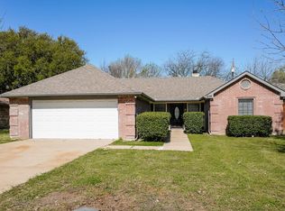 834 Green Pastures Dr, Cedar Hill, TX 75104
