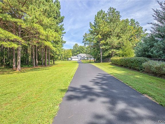 4th image of 3405 Lake Pines Pl
