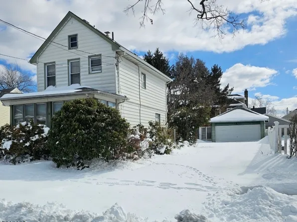 215 W 2Nd St, Clifton City, NJ 07011