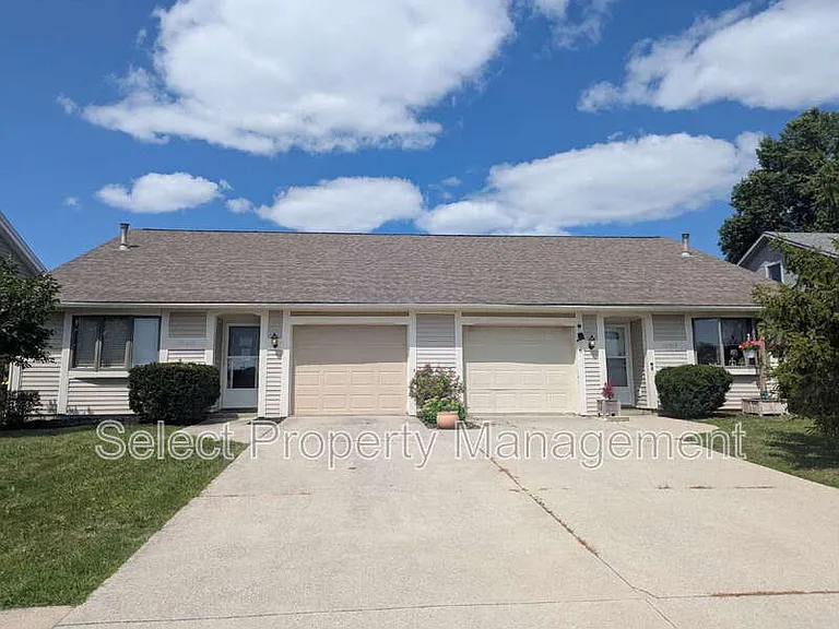 10915 Pine Mills Rd — Photo 2