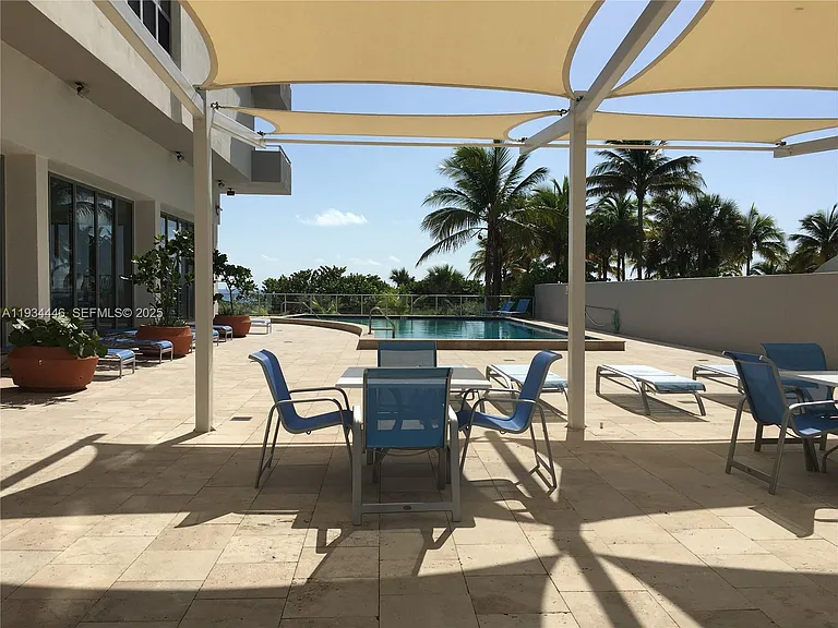 9225 Collins Ave #305 — Photo 9
