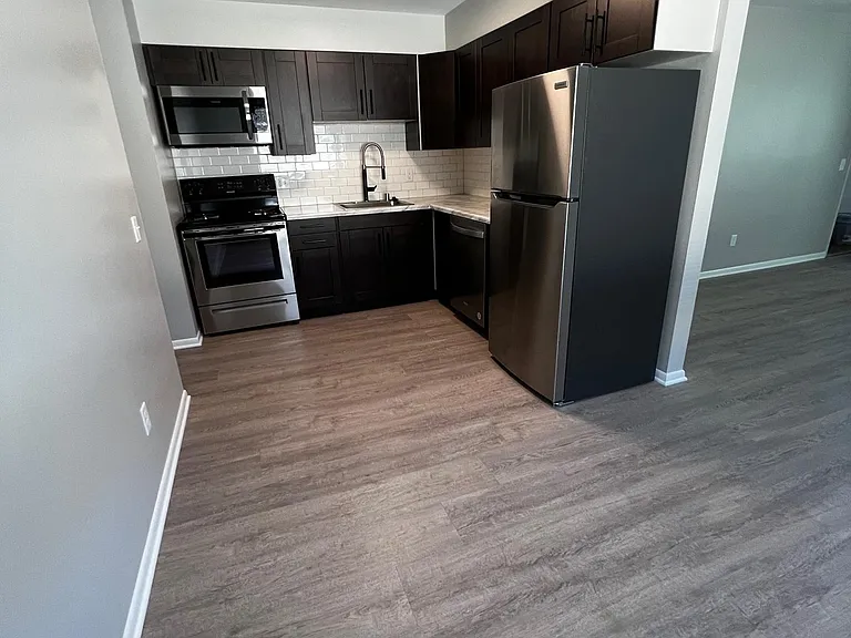 1309 Ruskin St #4 — Photo 2