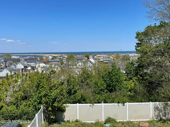112 Navesink Avenue, Highlands, NJ 07732