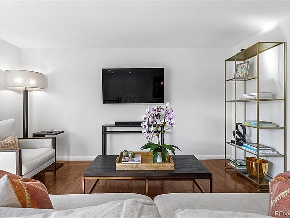 2nd image of 1087 E Geddes Avenue