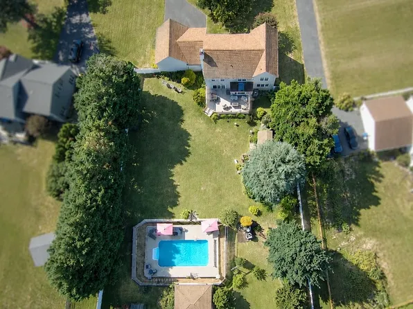 270 Manchester Ct, Middletown, DE 19709