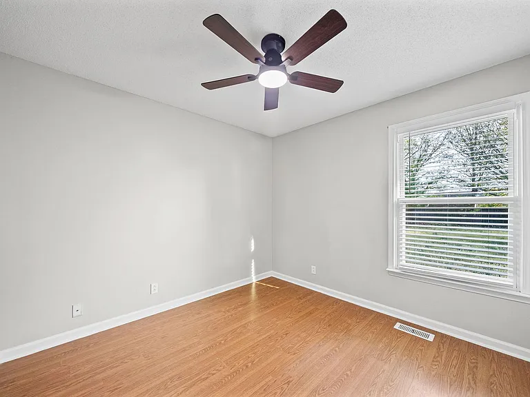 194 Bob White Dr — Photo 24