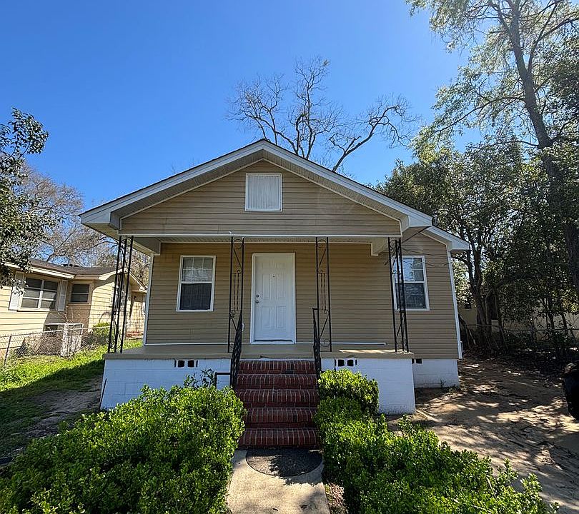 1st image of 1117 Gibbs Dr