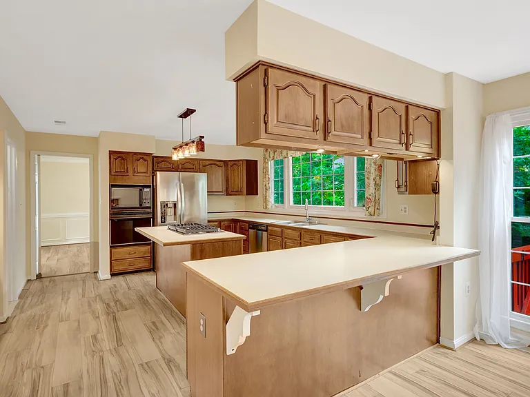 814 Autumn Breeze Ct — Photo 8