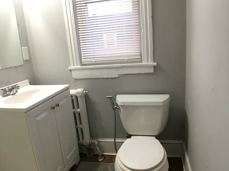 218 S 43rd St #3R — Photo 10
