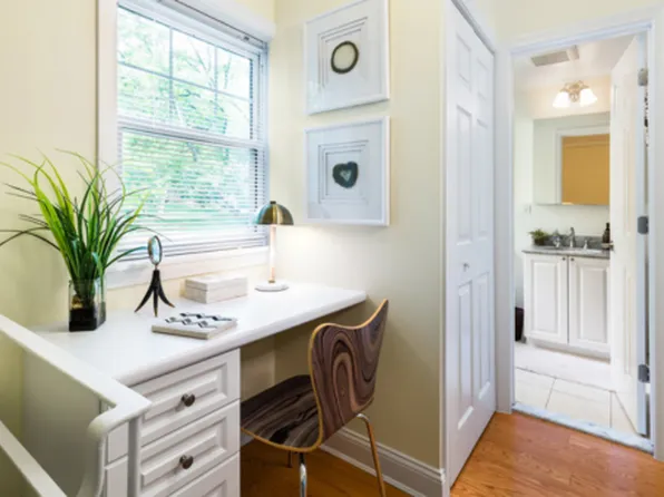 133 Sherman Rd #1, Chestnut Hill, MA 02467