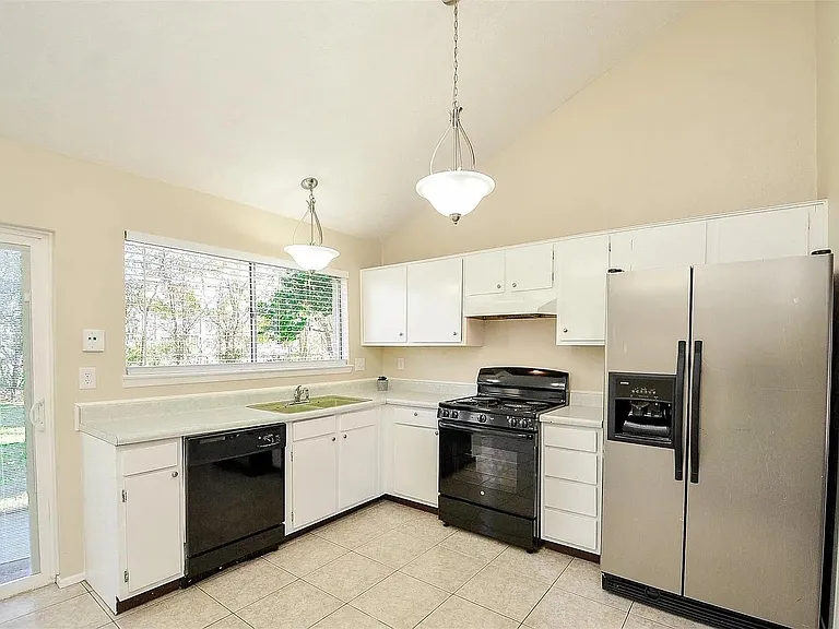 10119 Leawood Blvd — Photo 6