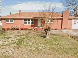 2815 Highland Dr, Lincolnton, NC 28092