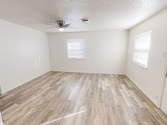 2nd image of 1505 Daude Ave