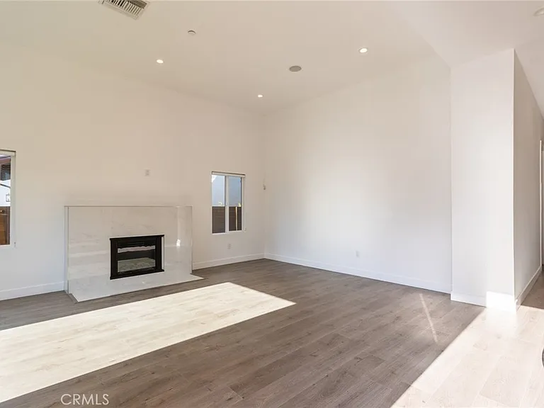 1480 S Durango Ave — Photo 7