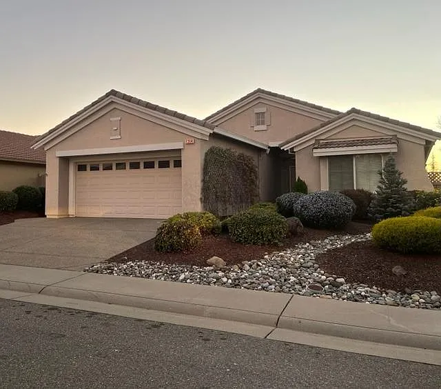 1364 Tahoma Ln photo 1