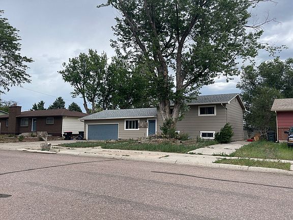 3rd image of 1115 Fosdick Dr