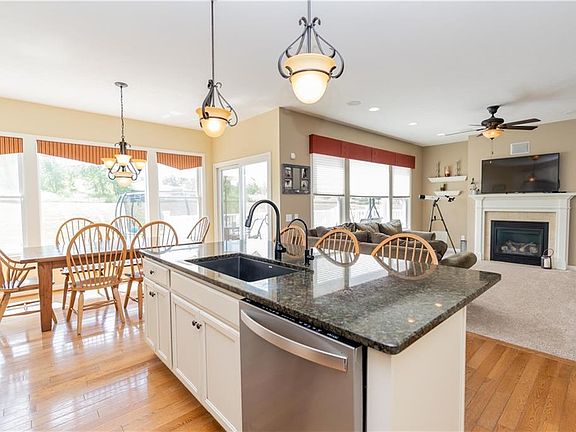 4th image of 5237 Whitecliff Dr