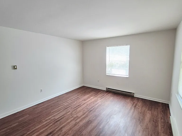 1412 Blair St — Photo 2