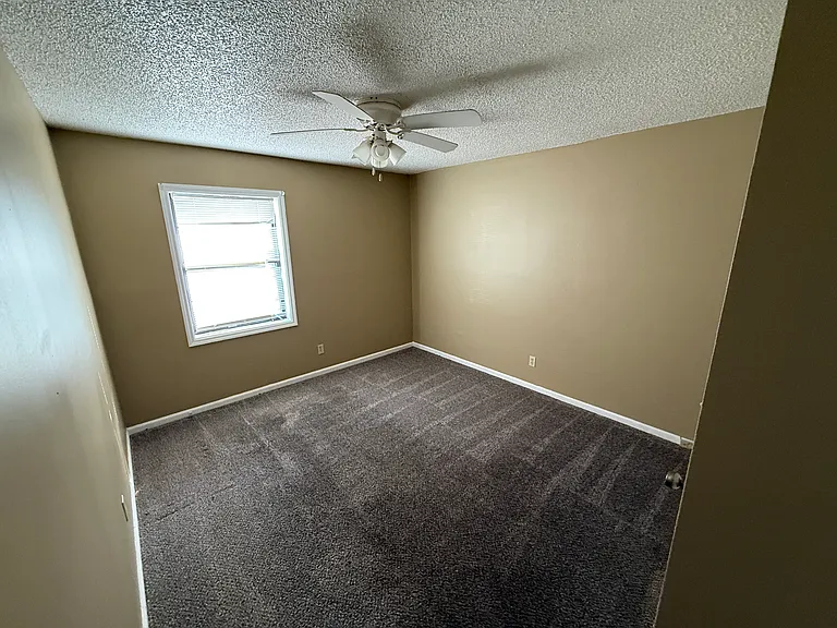 2020 Arkwright Dr — Photo 9