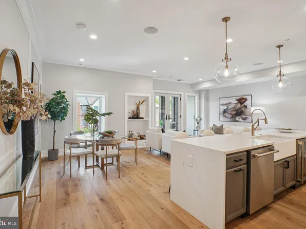 1320 Belmont St NW #302, Washington, DC 20009