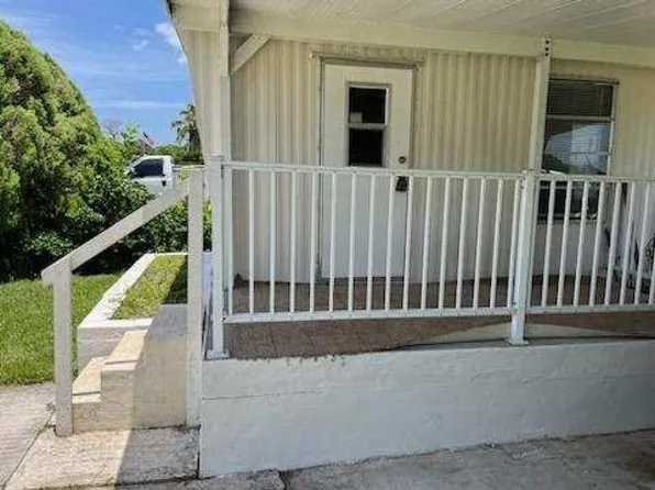82 NE 15th Terrace, Stuart, FL 34994