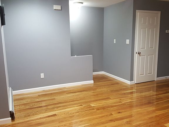 5th image of 21509 111th Ave