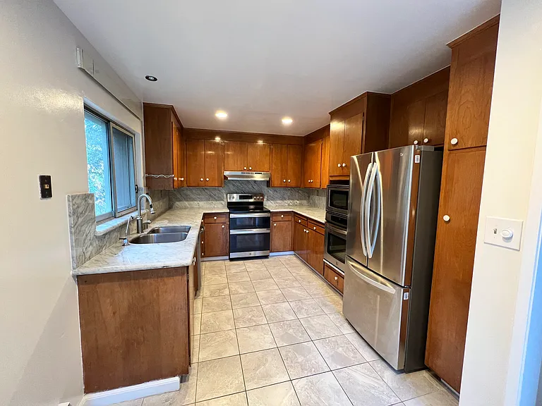 14345 Saratoga Ave #38 — Photo 31