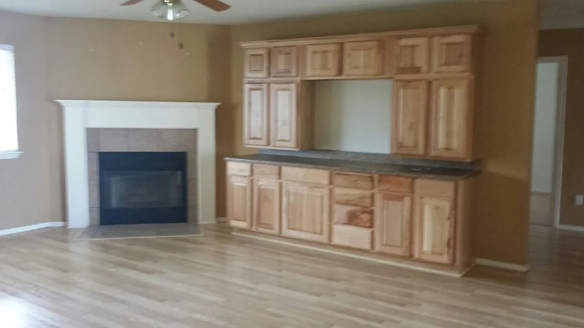 4 bed, 1821 sqft, $1,650 — Photo 4