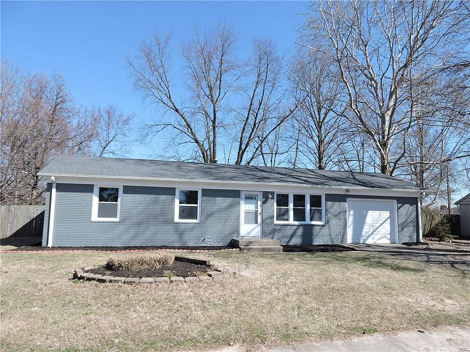 1st image of 8123 Pickford Dr