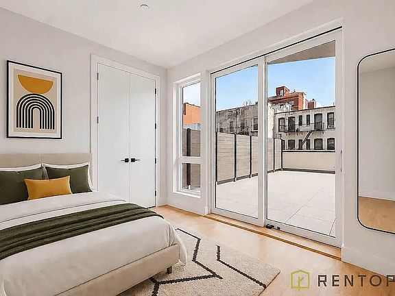 4th image of 22 Frost St #223