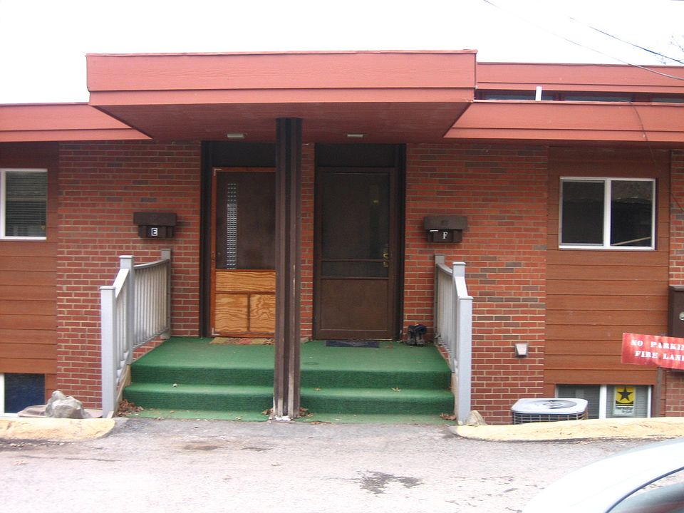 1st image of 2650 University Ave APT F