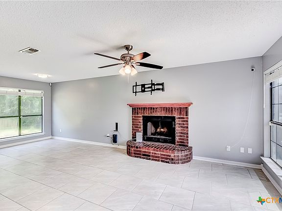 5th image of 2601 Schulze Dr