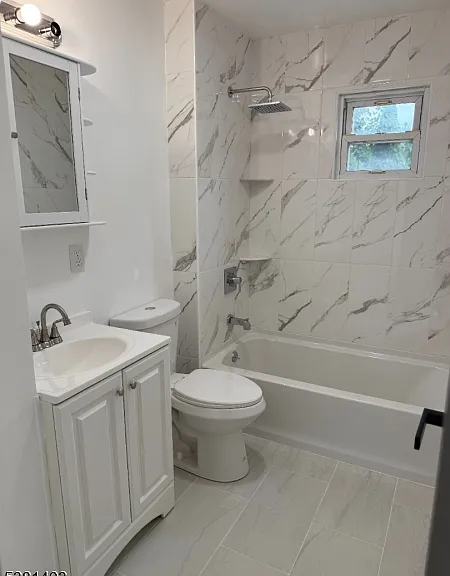 11 Saville Row — Photo 10
