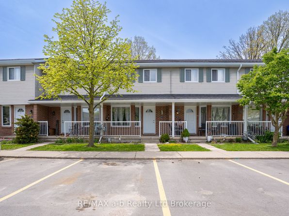10 Dufferin St #27, Norwich, ON N0J 1P0