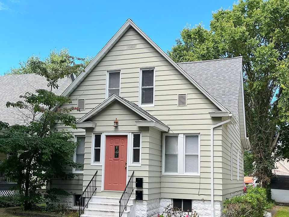 1009 Michigan Ave