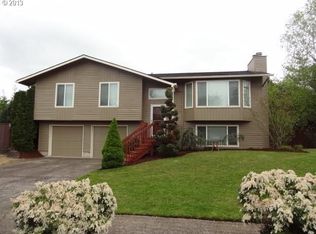 2714 SW Laura Ct, Troutdale, OR 97060