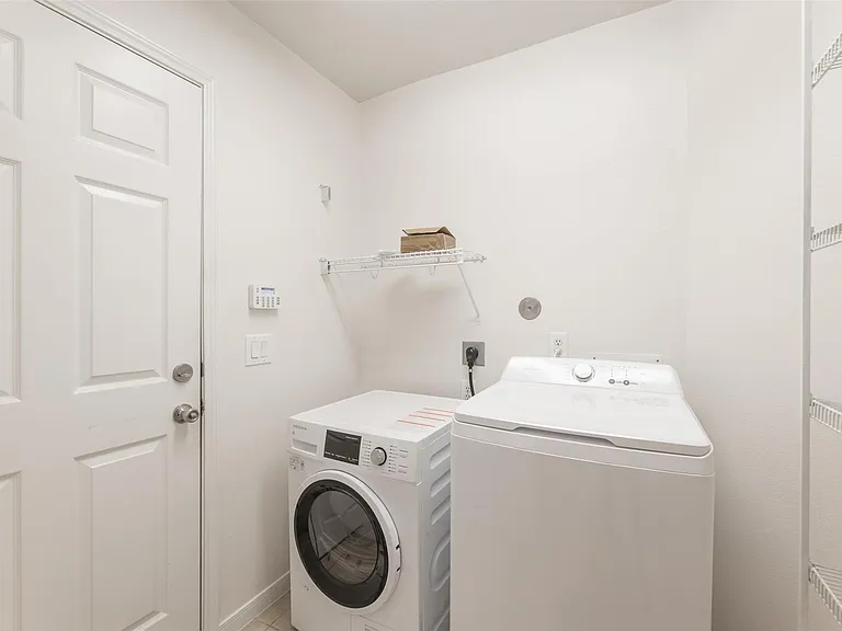 16522 Grenada Falls Dr — Photo 23