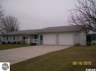 356 E Central Ave, Shepherd, MI 48883