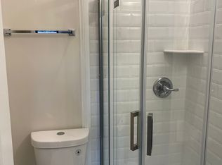 2226 Spruce St #3B, Philadelphia, PA 19103