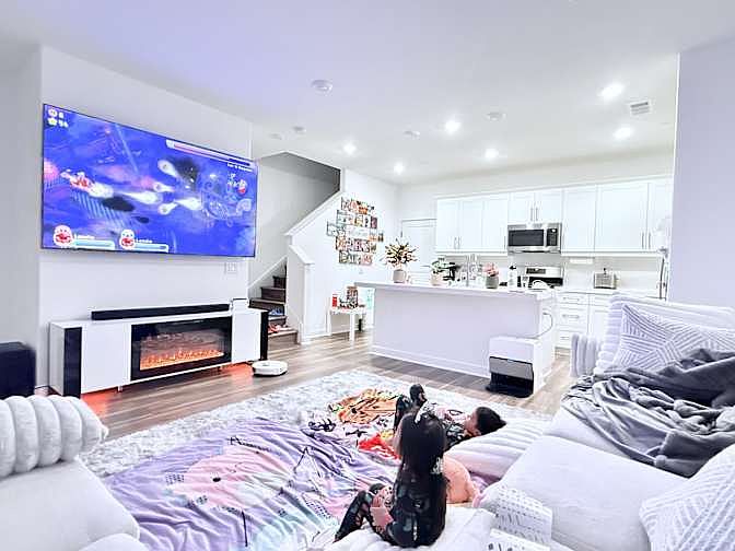 1st image of 8241 Waverly Ln #46