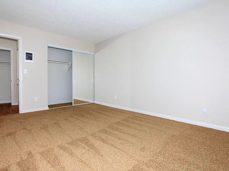 Mapleview Apt. Homes — Photo 29
