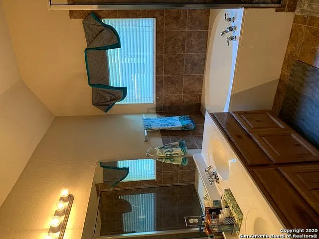 26427 Walden Oak — Photo 16