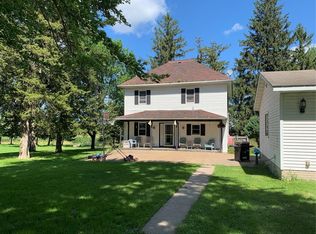 7215 Berry Rd SE, Cedar Rapids, IA 52403