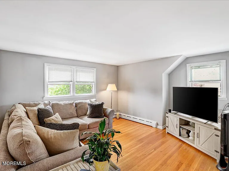 52 Saint Ann St #2 — Photo 9