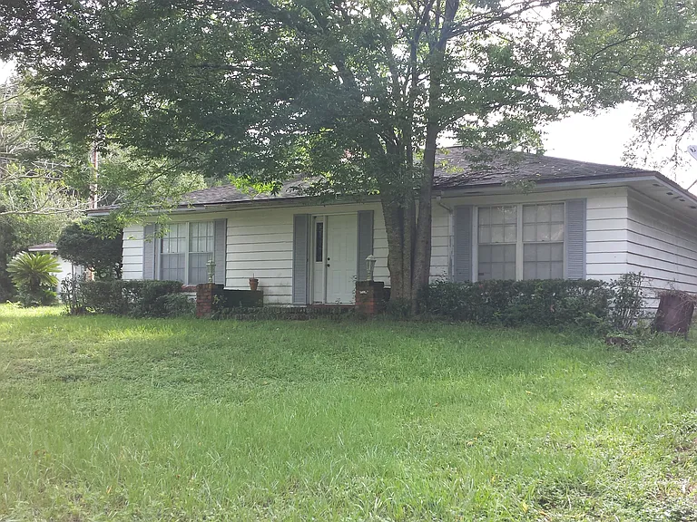 5223 Holstein Rd — Photo 8