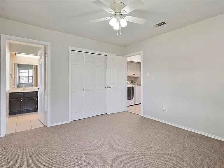 2400 Longmire Dr #301 — Photo 12