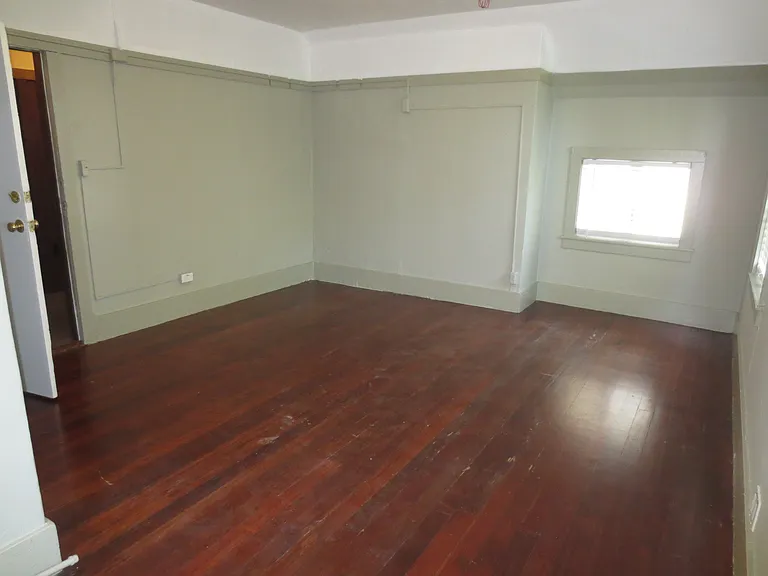 2421 Prospect St #4 — Photo 4