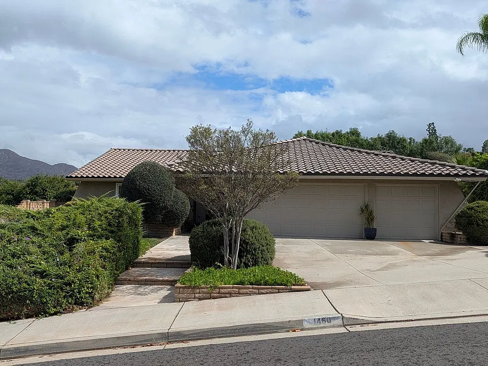 1460 Timberlane Dr